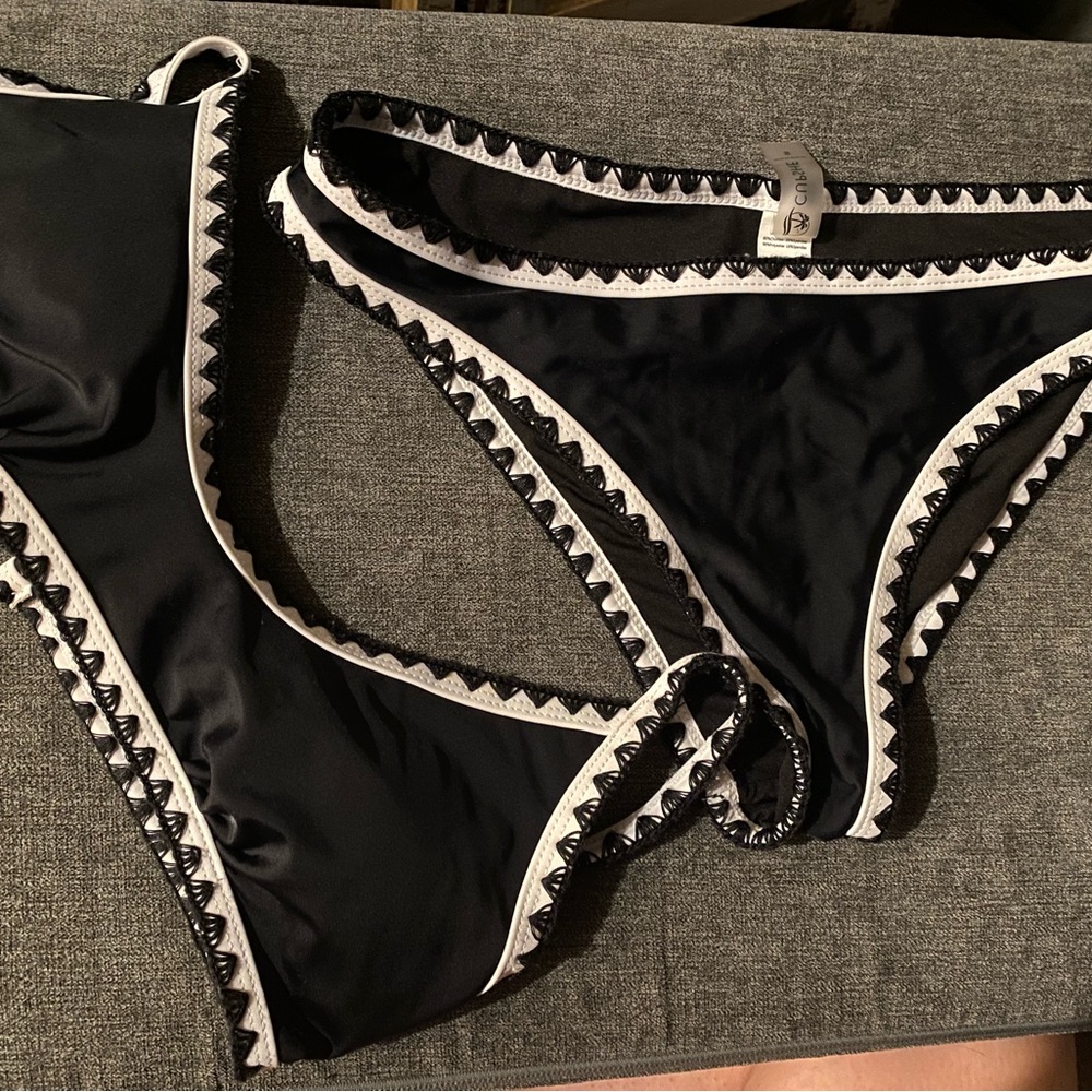 Cupshe black bikini